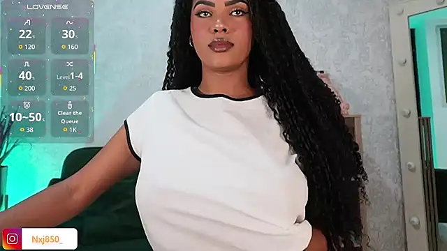 Snapshot of HOTBLACKANDWHITE2 chatting on 16, 3, 2026 HOTBLACKANDWHITE2 online show from 16, 3, 2026