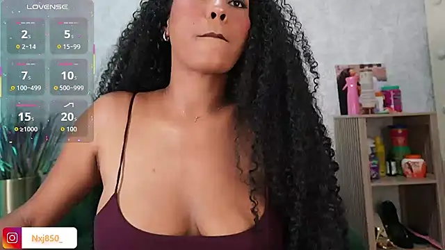 Snapshot of HOTBLACKANDWHITE2 chatting on 26, 3, 2026 HOTBLACKANDWHITE2 online show from 26, 3, 2026