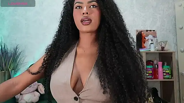 Snapshot of HOTBLACKANDWHITE2 chatting on 11, 4, 2026 HOTBLACKANDWHITE2 online show from 11, 4, 2026