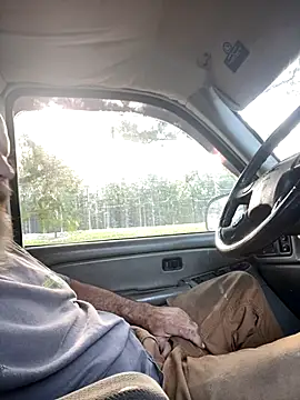 Snapshot of Themechanic420 chatting on 1, 10, 2025 Themechanic420 online show from 1, 10, 2025