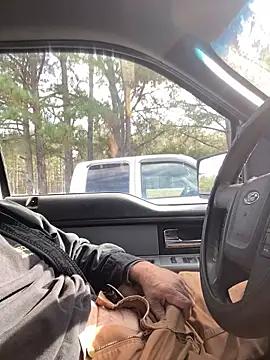 Snapshot of Themechanic420 chatting on 26, 11, 2025 Themechanic420 online show from 26, 11, 2025