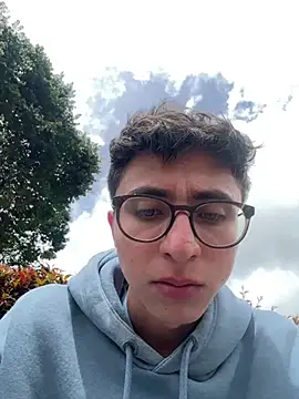 CamiRojas boy online show from 25, 5, 2026