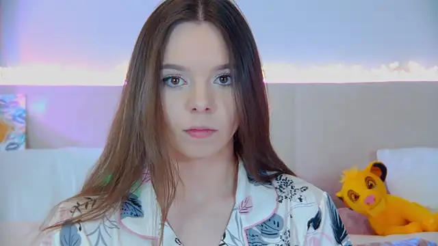 ElisabethDavis online show from 2, 3, 2025