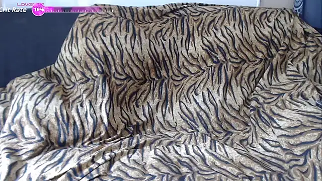 Kinky Butterfly online show from 15, 4, 2026