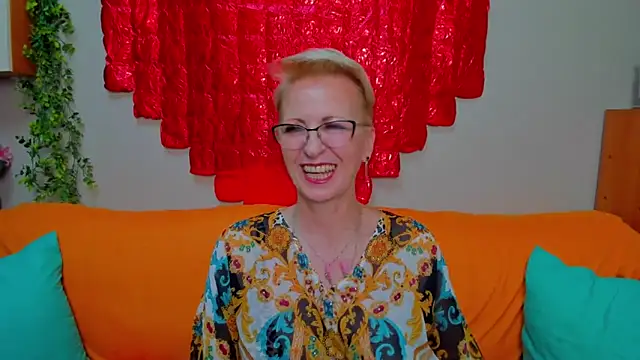 iamyourdream89 online show from 1, 3, 2026