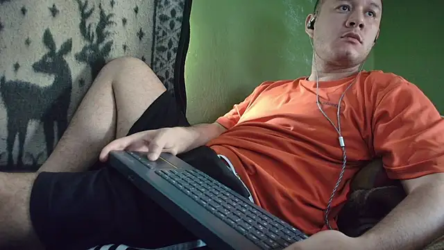 Snapshot of sweet_cock28 chatting on 17, 6, 2026 sweet cock28 online show from 17, 6, 2026