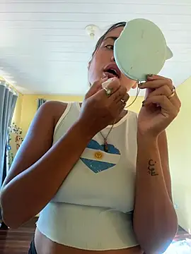 Snapshot of fenixgre chatting on 29, 3, 2026 fenixgre online show from 29, 3, 2026