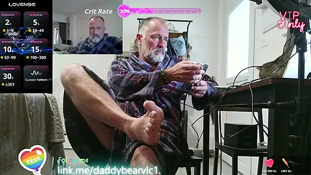 DaddybearVLC online show from 4, 2, 2026