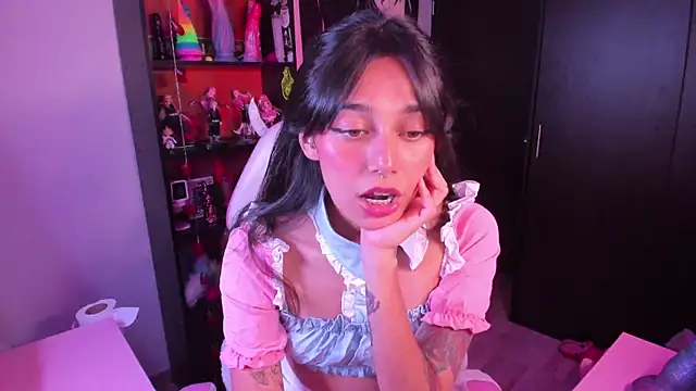 amber yull online show from 21, 4, 2026