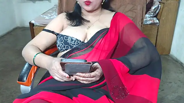 Snapshot of Cute_Mahi22 chatting on 10, 4, 2026 Cute Mahi22 online show from 10, 4, 2026