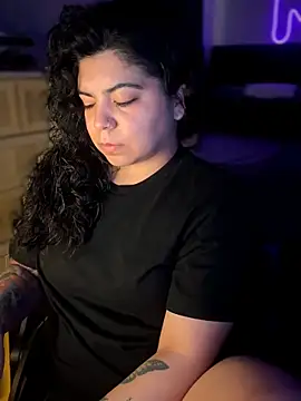 kimmiakiss22 online show from 13, 2, 2026