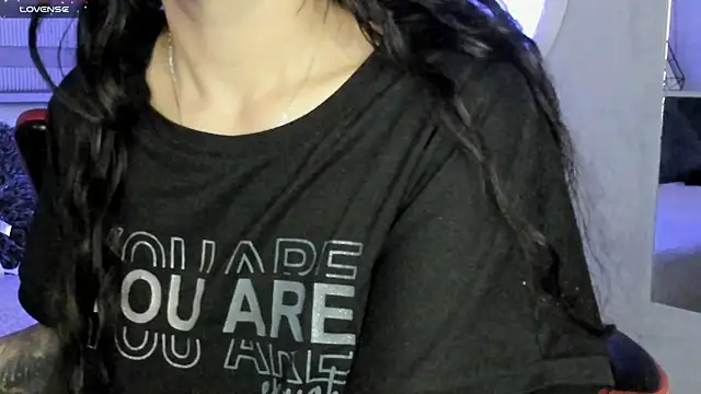 natasha logan  online show from 31, 3, 2026