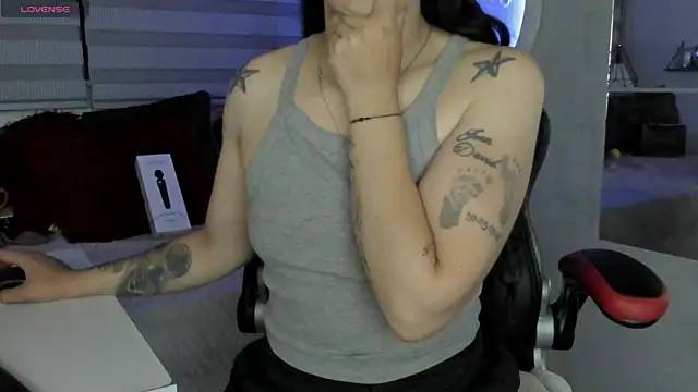 natasha logan  online show from 6, 4, 2026