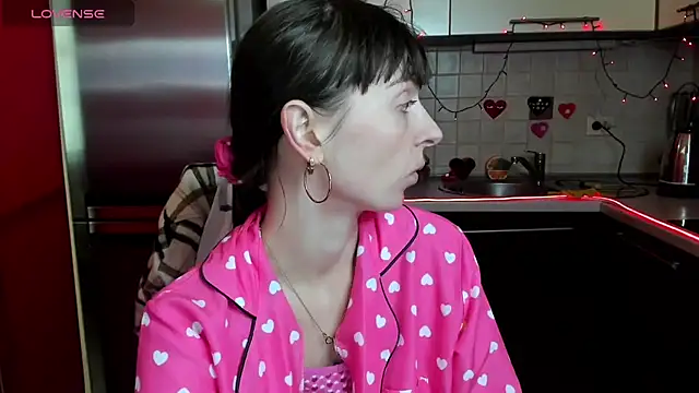 TayanaJons online show from 17, 2, 2025