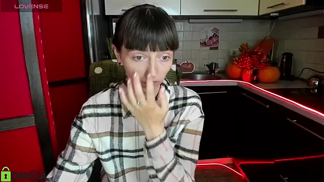 TayanaJons online show from 14, 10, 2025