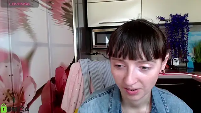 TayanaJons online show from 10, 3, 2026