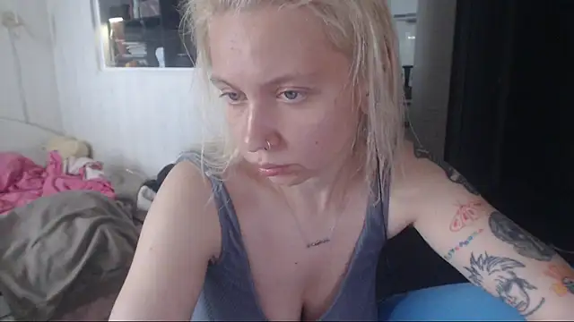 Snapshot of amanda_kiss_kiss chatting on 15, 10, 2025 amanda kiss kiss online show from 15, 10, 2025