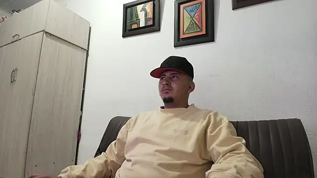 Snapshot of myke_andrade chatting on 11, 9, 2025 myke andrade online show from 11, 9, 2025