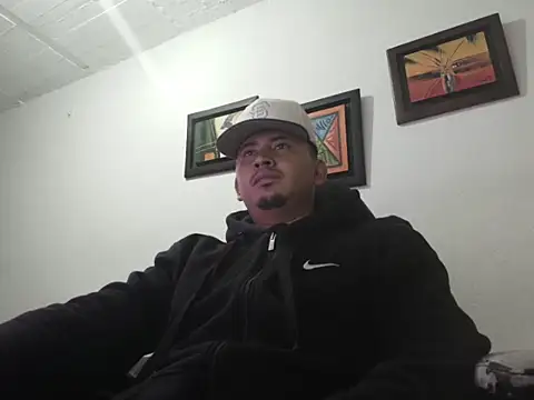 Snapshot of myke_andrade chatting on 19, 9, 2025 myke andrade online show from 19, 9, 2025