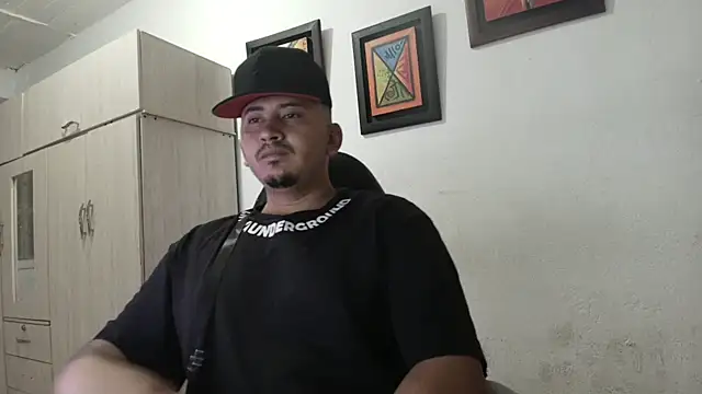 Snapshot of myke_andrade chatting on 24, 9, 2025 myke andrade online show from 24, 9, 2025