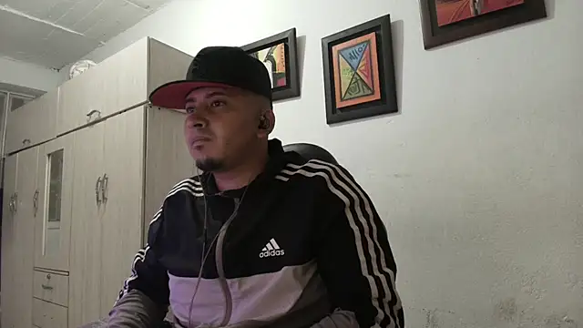 Snapshot of myke_andrade chatting on 25, 9, 2025 myke andrade online show from 25, 9, 2025