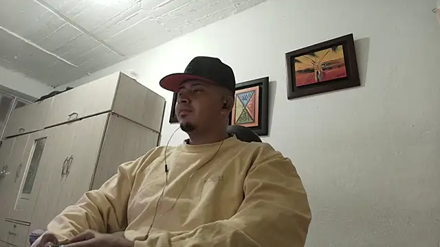 Snapshot of myke_andrade chatting on 28, 9, 2025 myke andrade online show from 28, 9, 2025