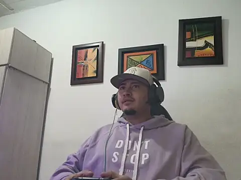Snapshot of myke_andrade chatting on 6, 1, 2026 myke andrade online show from 6, 1, 2026