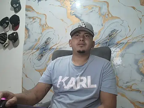 Snapshot of myke_andrade chatting on 4, 5, 2026 myke andrade online show from 4, 5, 2026