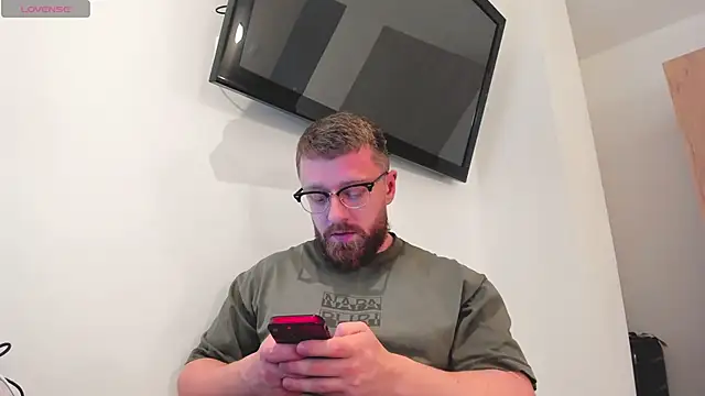 Findom guy online show from 24, 2, 2026