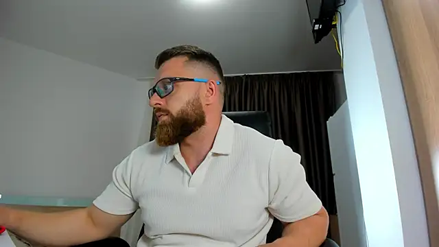 Findom guy online show from 1, 6, 2026