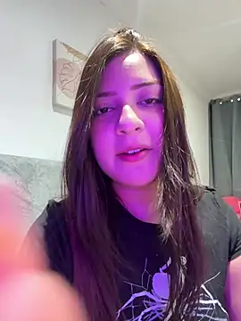 Zoe Lennoxx online show from 22, 6, 2026