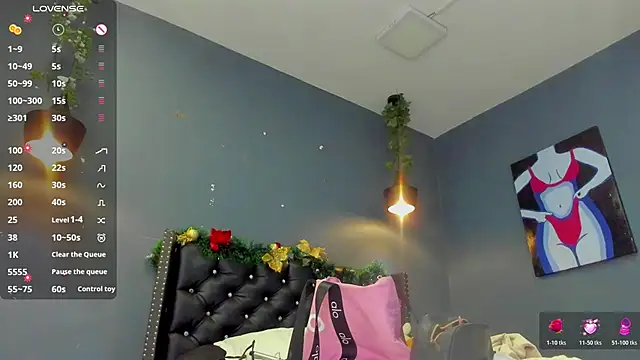 Sophiietaylor online show from 17, 12, 2025