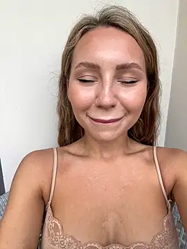 LilyRaisa online show from 3, 2, 2025