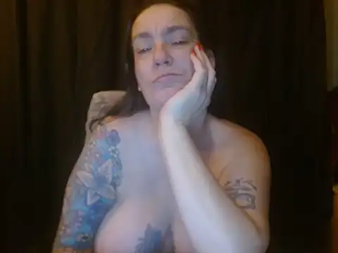 SimoneMoore online show from 27, 2, 2025