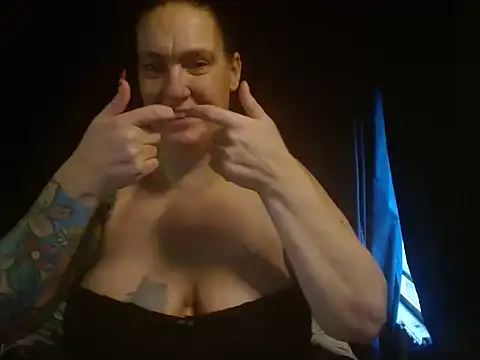 SimoneMoore online show from 8, 1, 2026