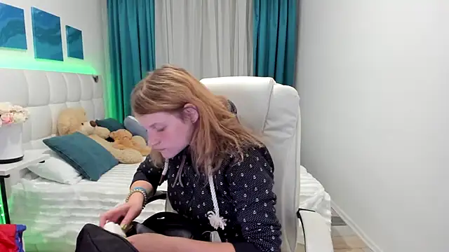 Snapshot of Kathlyn__Heath chatting on 10, 10, 2025 Kathlyn Heath online show from 10, 10, 2025