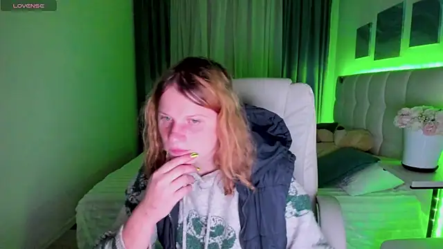 Snapshot of Kathlyn__Heath chatting on 28, 10, 2025 Kathlyn Heath online show from 28, 10, 2025