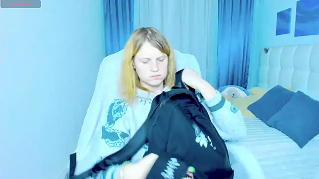 Snapshot of Kathlyn__Heath chatting on 19, 11, 2025 Kathlyn Heath online show from 19, 11, 2025