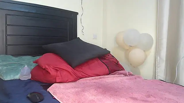 Snapshot of NIKKIE_LOVE chatting on 13, 2, 2025 NIKKIE LOVE online show from 13, 2, 2025