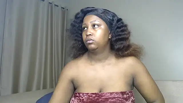 Snapshot of NIKKIE_LOVE chatting on 14, 10, 2025 NIKKIE LOVE online show from 14, 10, 2025