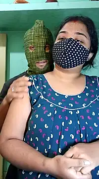 Snapshot of hotty_Sexy-couple chatting on 3, 1, 2025 hotty Sexy-couple online show from 3, 1, 2025