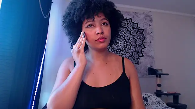 Snapshot of michell_bling1 chatting on 4, 2, 2025 michell bling1 online show from 4, 2, 2025