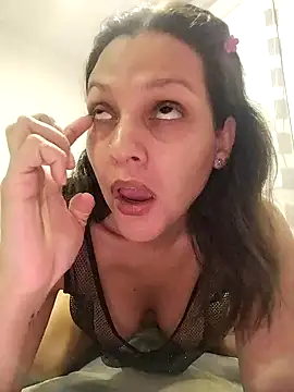 Snapshot of Mia_Hampton chatting on 19, 2, 2025 Mia Hampton online show from 19, 2, 2025