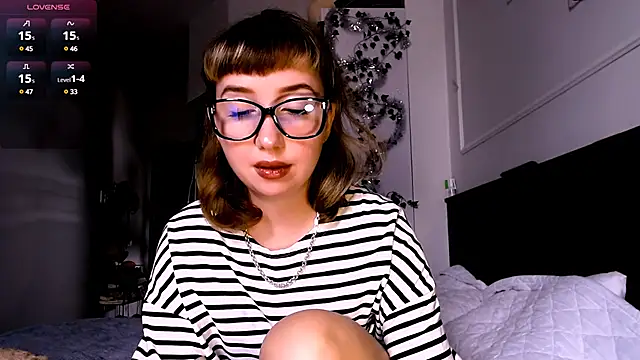 Cosmo Riri online show from 12, 1, 2025