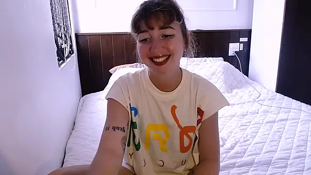 Cosmo Riri online show from 13, 3, 2025