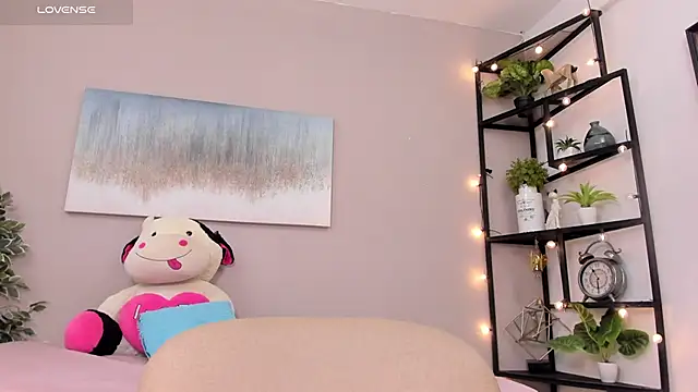 Briana Wells  online show from 31, 3, 2026