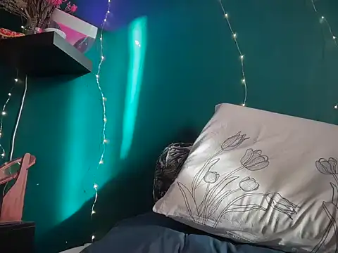 MistyParadiso online show from 18, 3, 2025