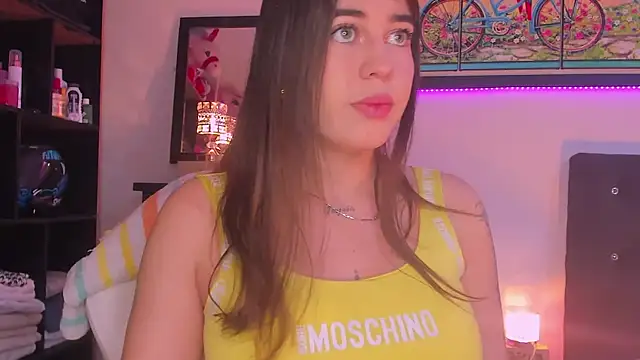 zoe kittylove online show from 15, 3, 2025