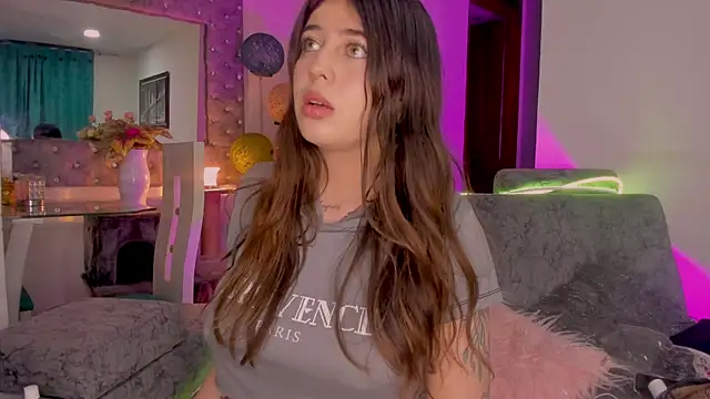 zoe kittylove online show from 6, 11, 2025