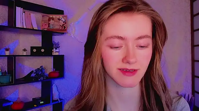 KateCuddle online show from 16, 12, 2024